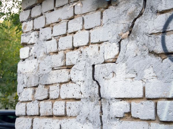 Cracked Brick Wall Repair in Leland